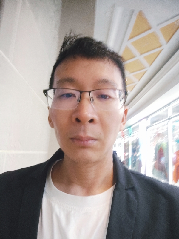 欣欣向荣的第一张照片--苏州交友中心